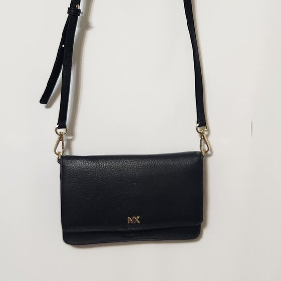 Michael Kors Pebbled Leather Phone Crossbody Wallet Bag Optic Black - Picture 1 of 6